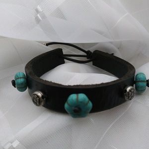 Cuff Black leather bracelet